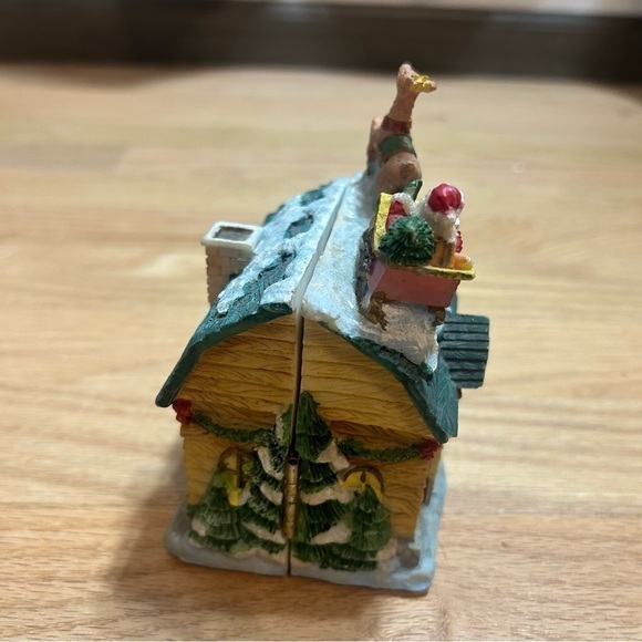 Vintage Christmas Eve at Home Decor Figure Open Close Box House Resin Santa - Picture 5 of 6